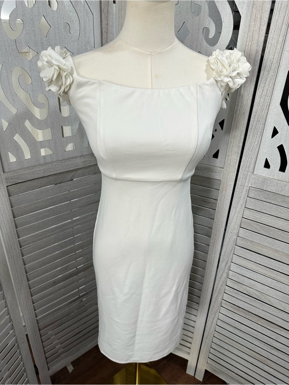 Lulu's White Off-Shoulder Floral Sleeve Midi Dress size XS